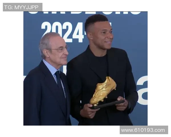 姆巴佩荣获月度最佳球员实至名归展现非凡实力和领导力 姆巴佩荣获月度最佳球员实至名归展现非凡实力和领导力