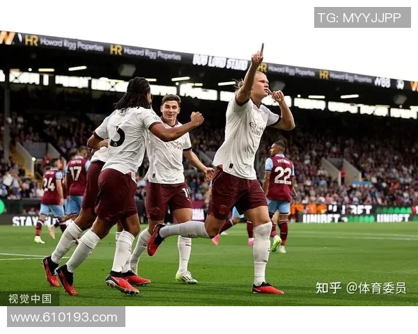 德布劳内赛场爆发小插曲,裁判如何处理? 德布劳内赛场爆发小插曲,裁判如何处理?